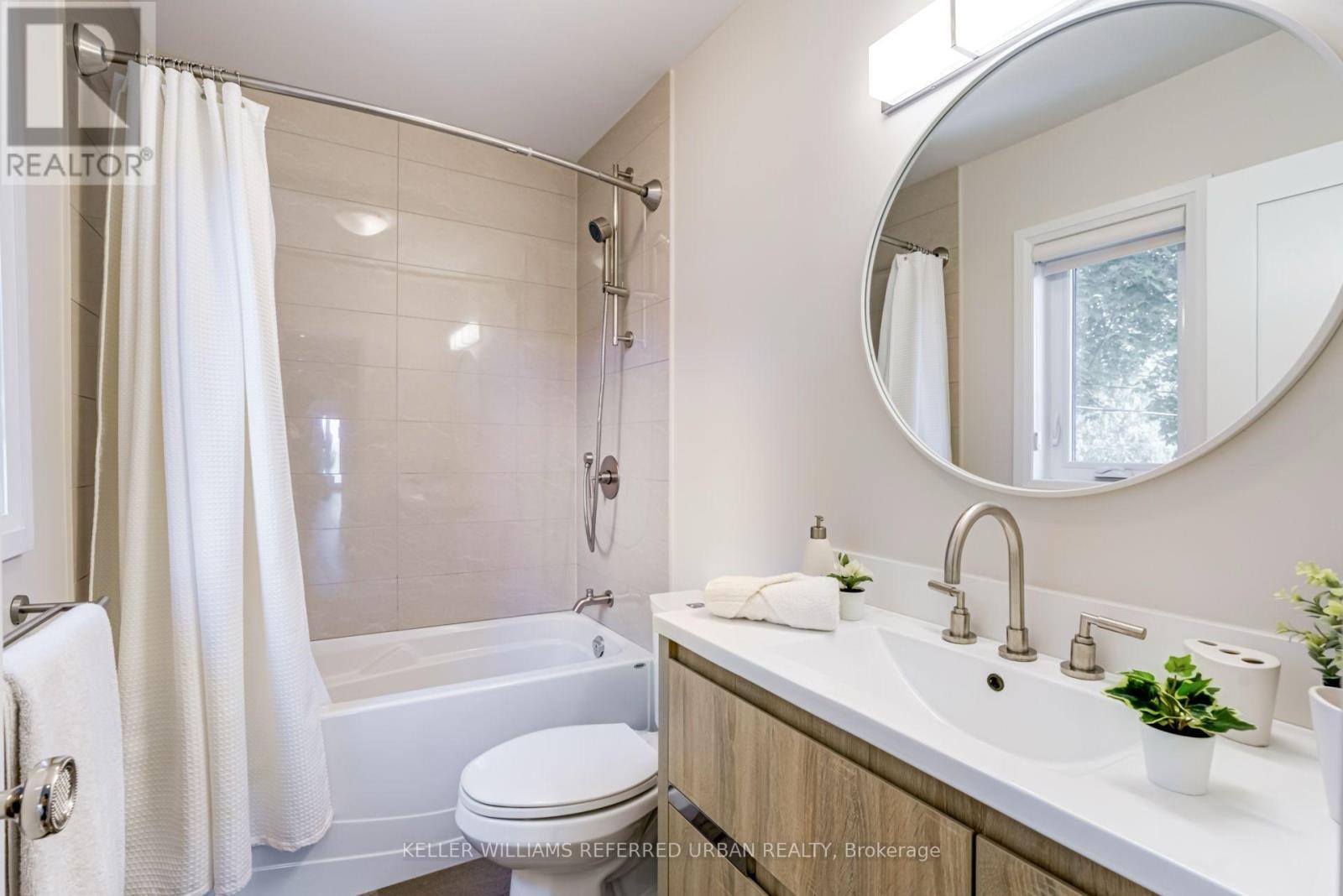 399 Lake Promenade, Toronto, Ontario  M8W 1C3 - Photo 41 - W12061495