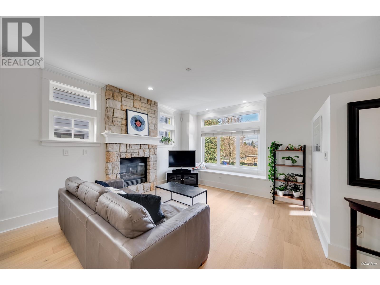 186 W 16th Avenue, Vancouver, British Columbia  V5Y 1Y7 - Photo 4 - R2983920