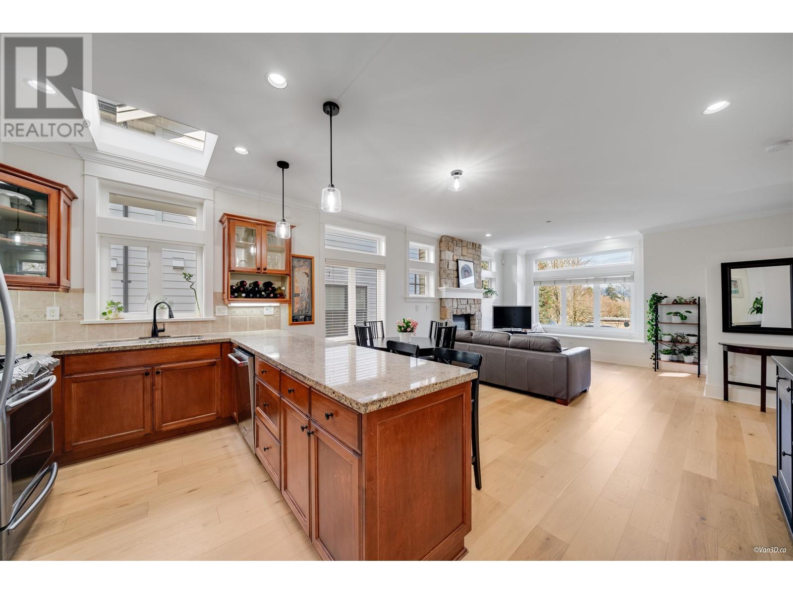 186 W 16th Avenue, Vancouver, British Columbia  V5Y 1Y7 - Photo 8 - R2983920
