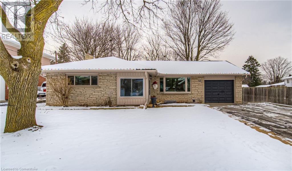 Property at 83 CLOVERDALE Crescent image 3