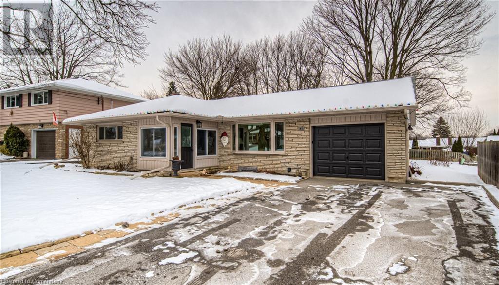 Property at 83 CLOVERDALE Crescent image 5