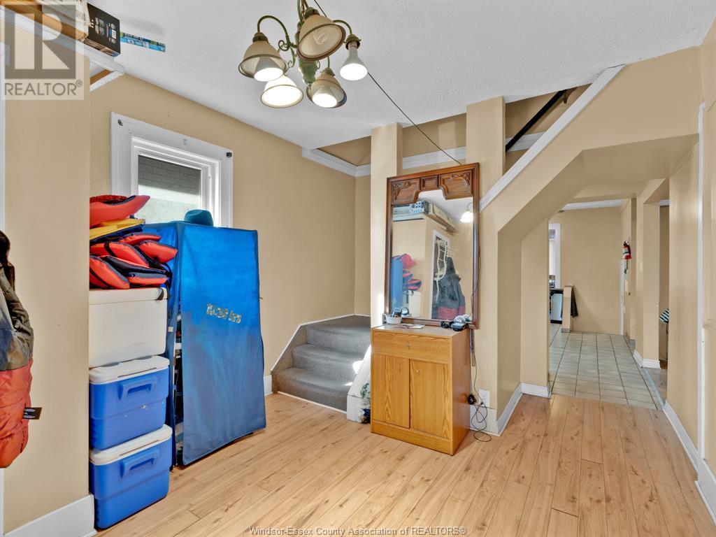 Property at 653 JOSEPHINE AVENUE image 2