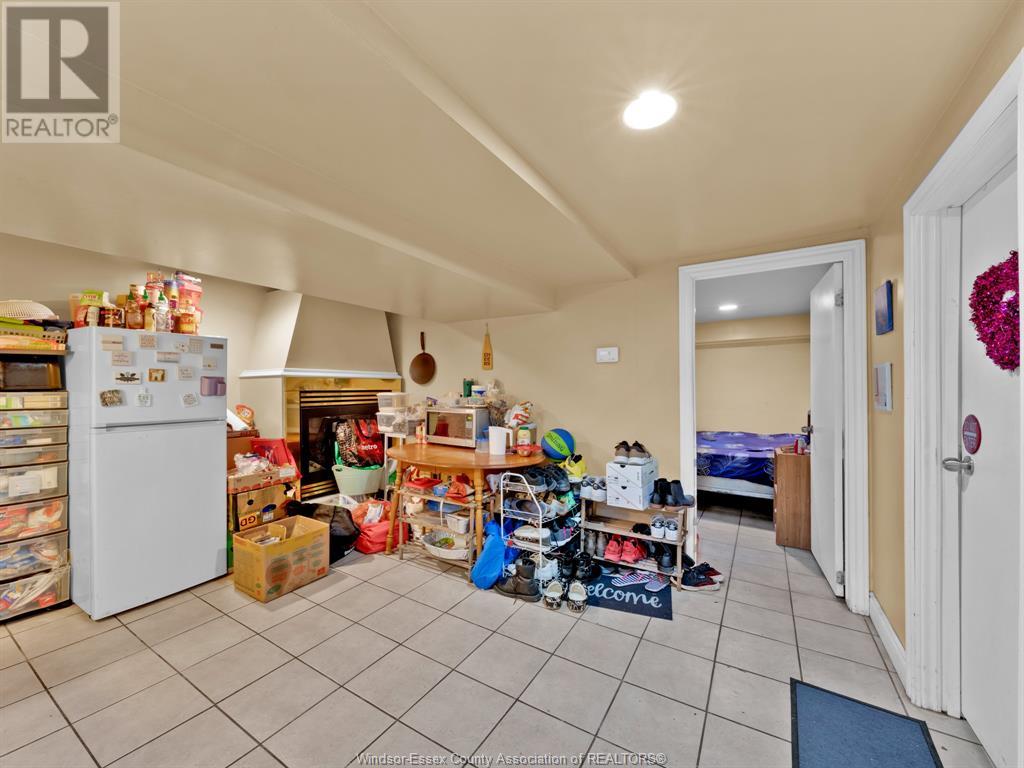 653 Josephine Avenue, Windsor, Ontario  N9B 2L2 - Photo 12 - 25007355