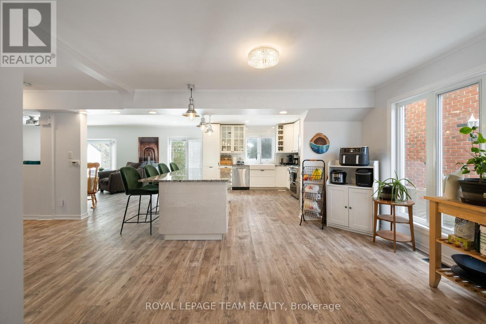 Property at 62 PITTAWAY AVENUE image 5