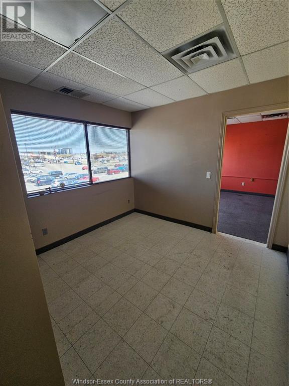7605 Tecumseh Road East, Windsor, Ontario  N8T 3H1 - Photo 19 - 25000508