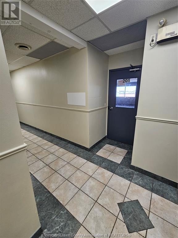 7605 Tecumseh Road East, Windsor, Ontario  N8T 3H1 - Photo 7 - 25000508