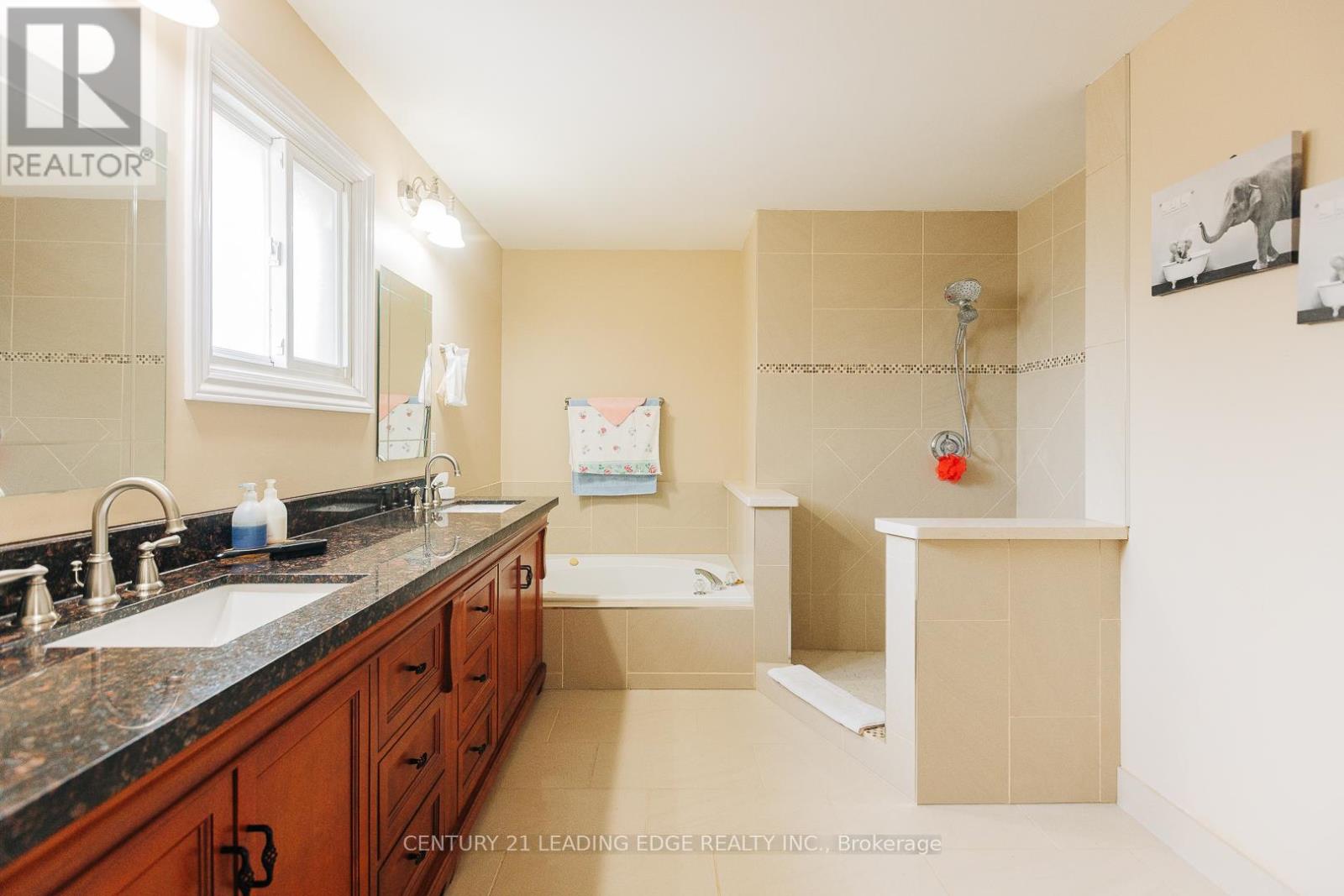 50 Bluebell Crescent, Whitby, Ontario  L1P 1K9 - Photo 20 - E12061578