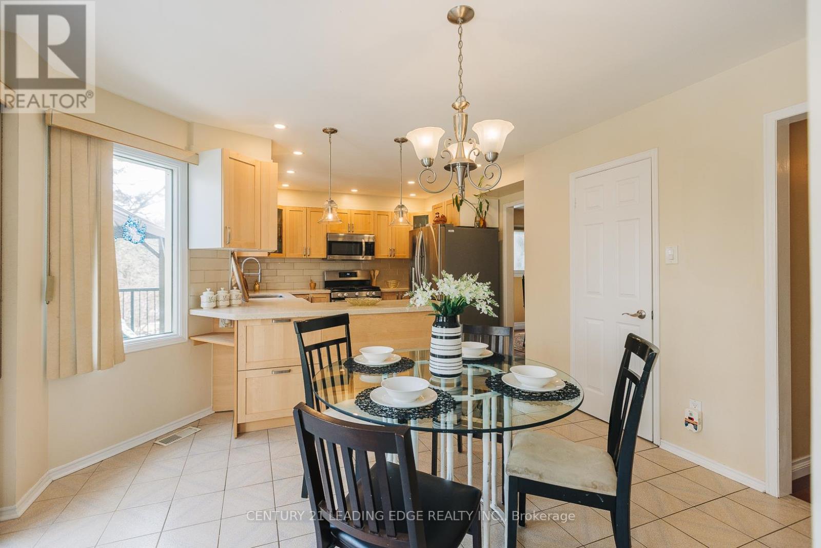 50 Bluebell Crescent, Whitby, Ontario  L1P 1K9 - Photo 25 - E12061578