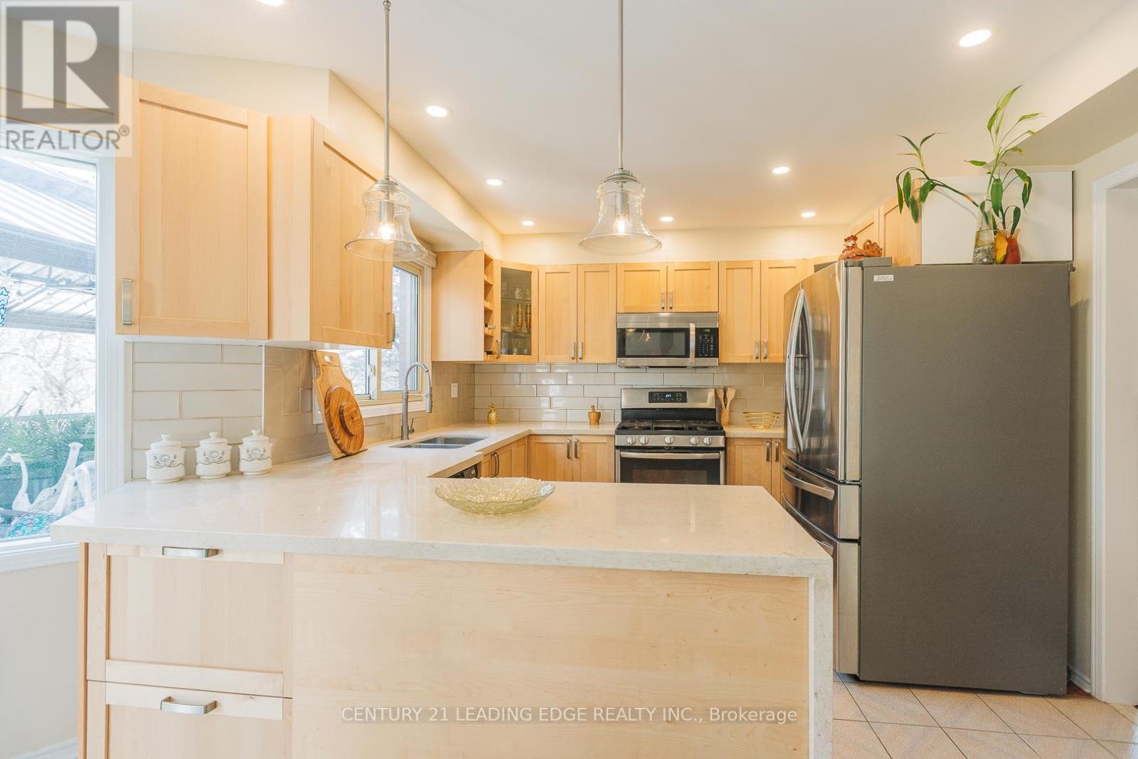 50 Bluebell Crescent, Whitby, Ontario  L1P 1K9 - Photo 26 - E12061578