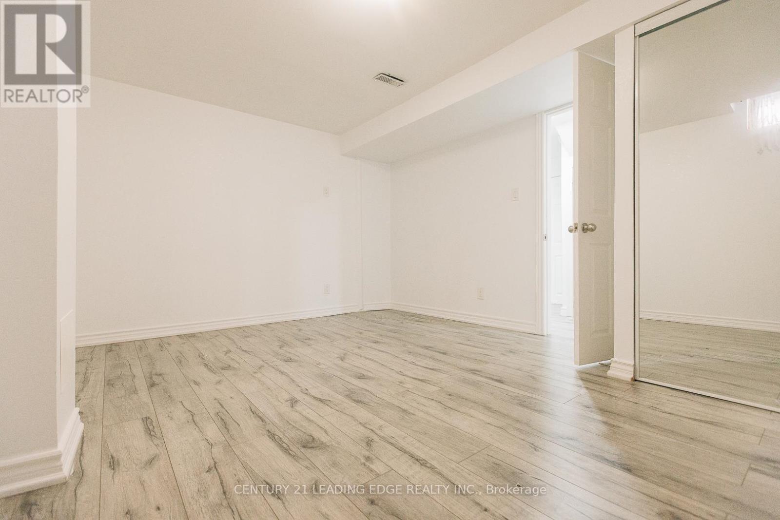 50 Bluebell Crescent, Whitby, Ontario  L1P 1K9 - Photo 9 - E12061578