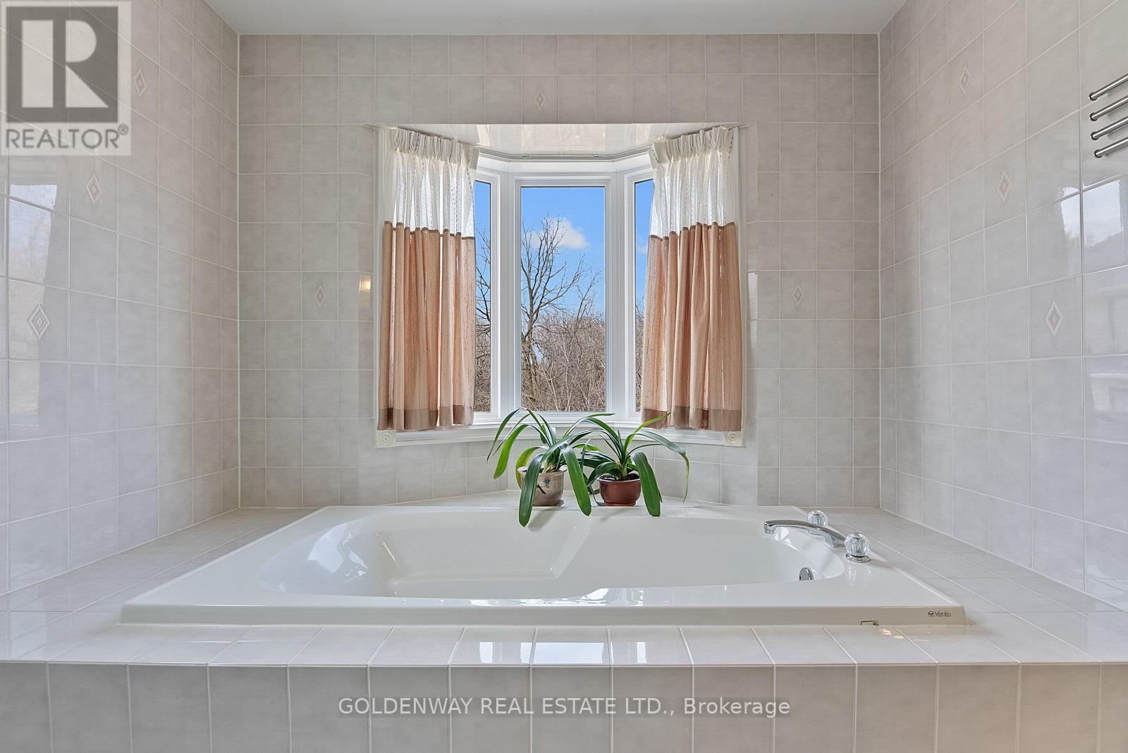 6 Loyal Blue Crescent, Richmond Hill, Ontario  L4S 1A2 - Photo 33 - N12059406