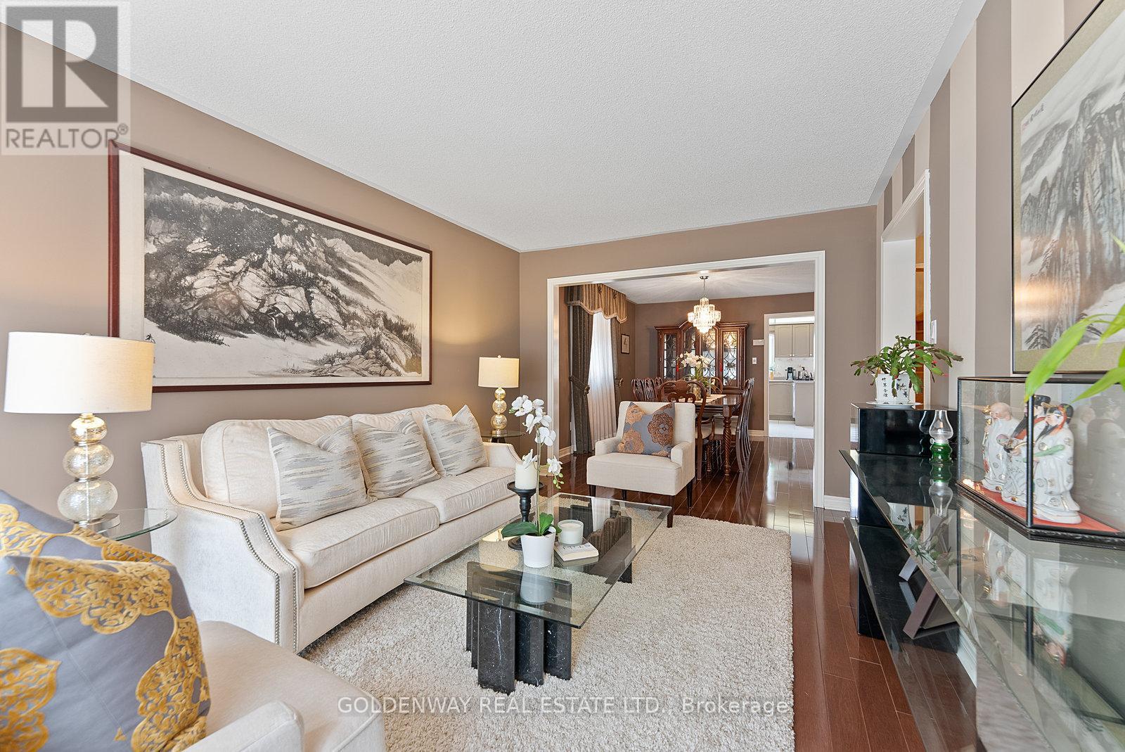 6 Loyal Blue Crescent, Richmond Hill, Ontario  L4S 1A2 - Photo 9 - N12059406