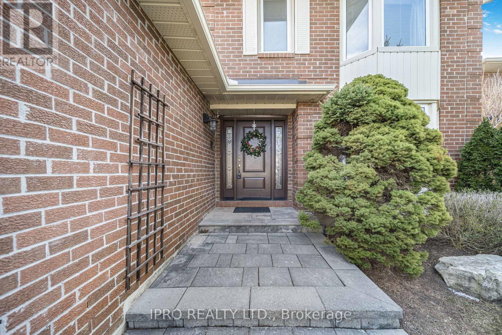 Property at 124 BARR CRESCENT image 5