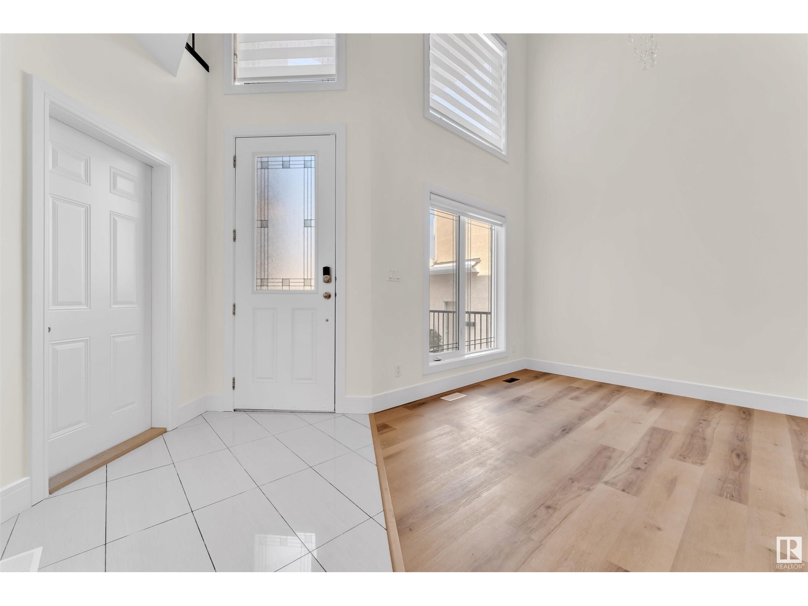 Property at 16713 61 ST NW image 2