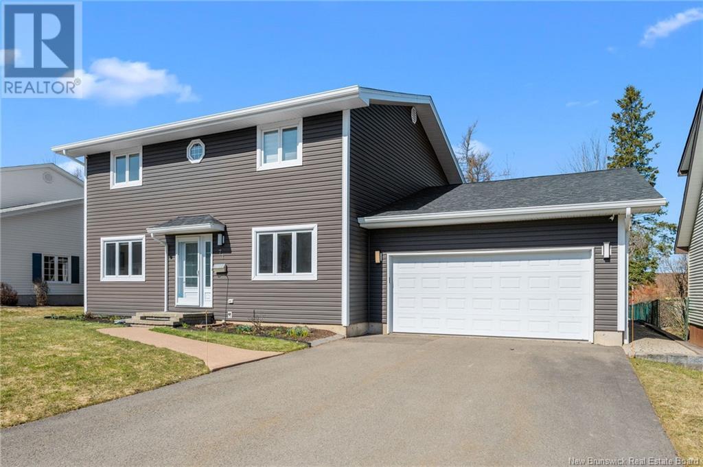 Property at 71 Tamarack Terrace image 1