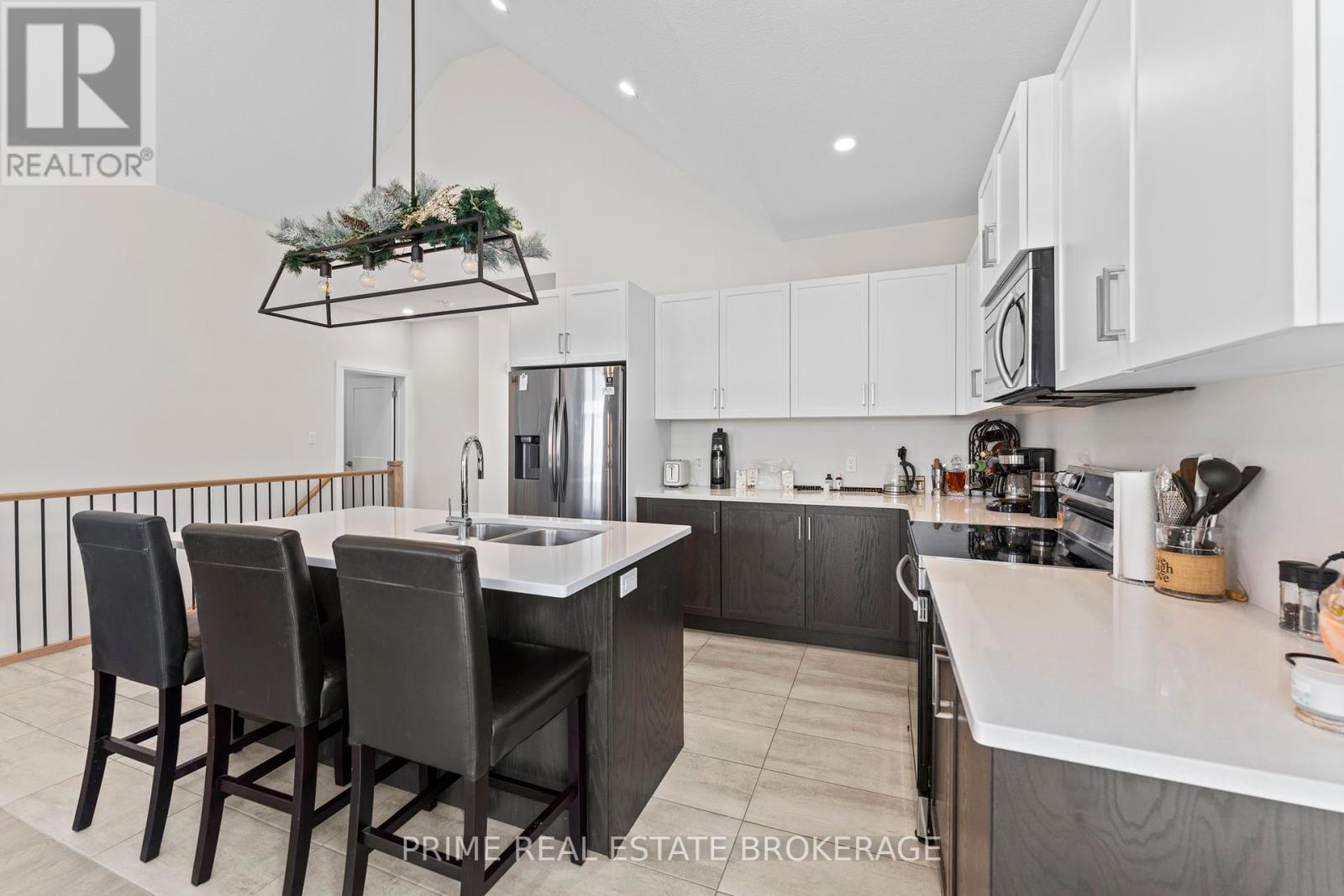 15 Compass Trail, Central Elgin, Ontario  N5L 0B8 - Photo 14 - X12061637