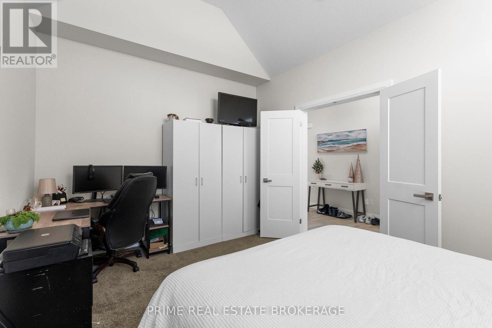 15 Compass Trail, Central Elgin, Ontario  N5L 0B8 - Photo 7 - X12061637