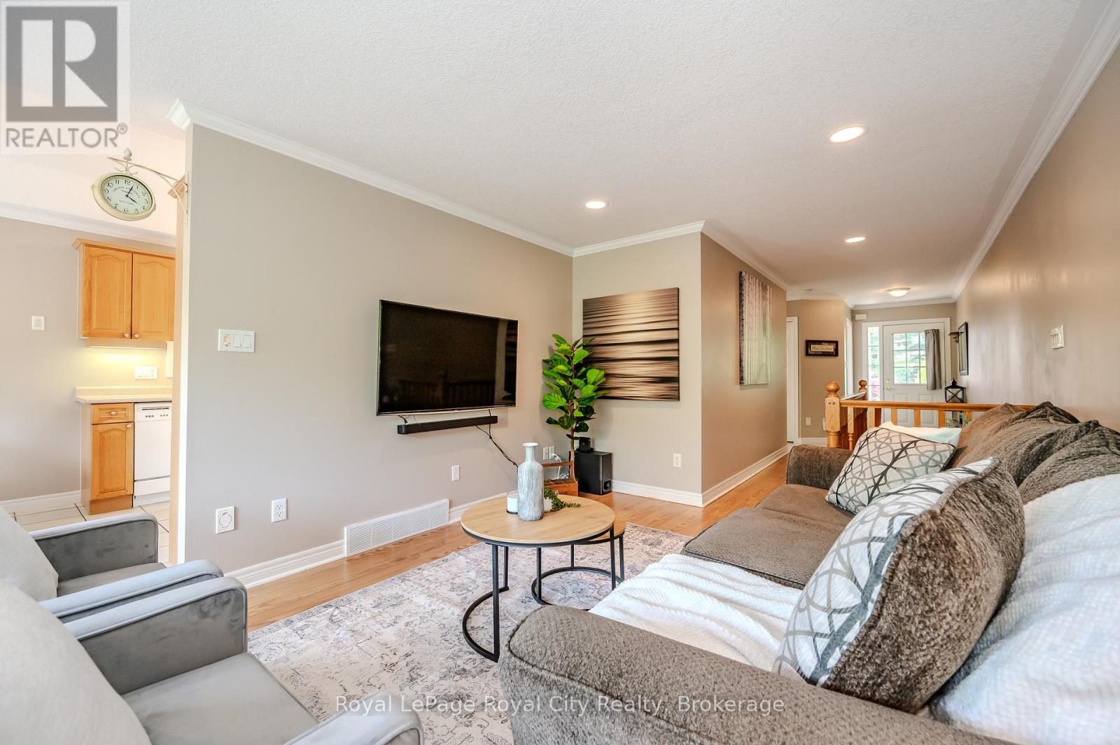 46 Fletcher Court, Guelph, Ontario  N1E 7G8 - Photo 12 - X12061722