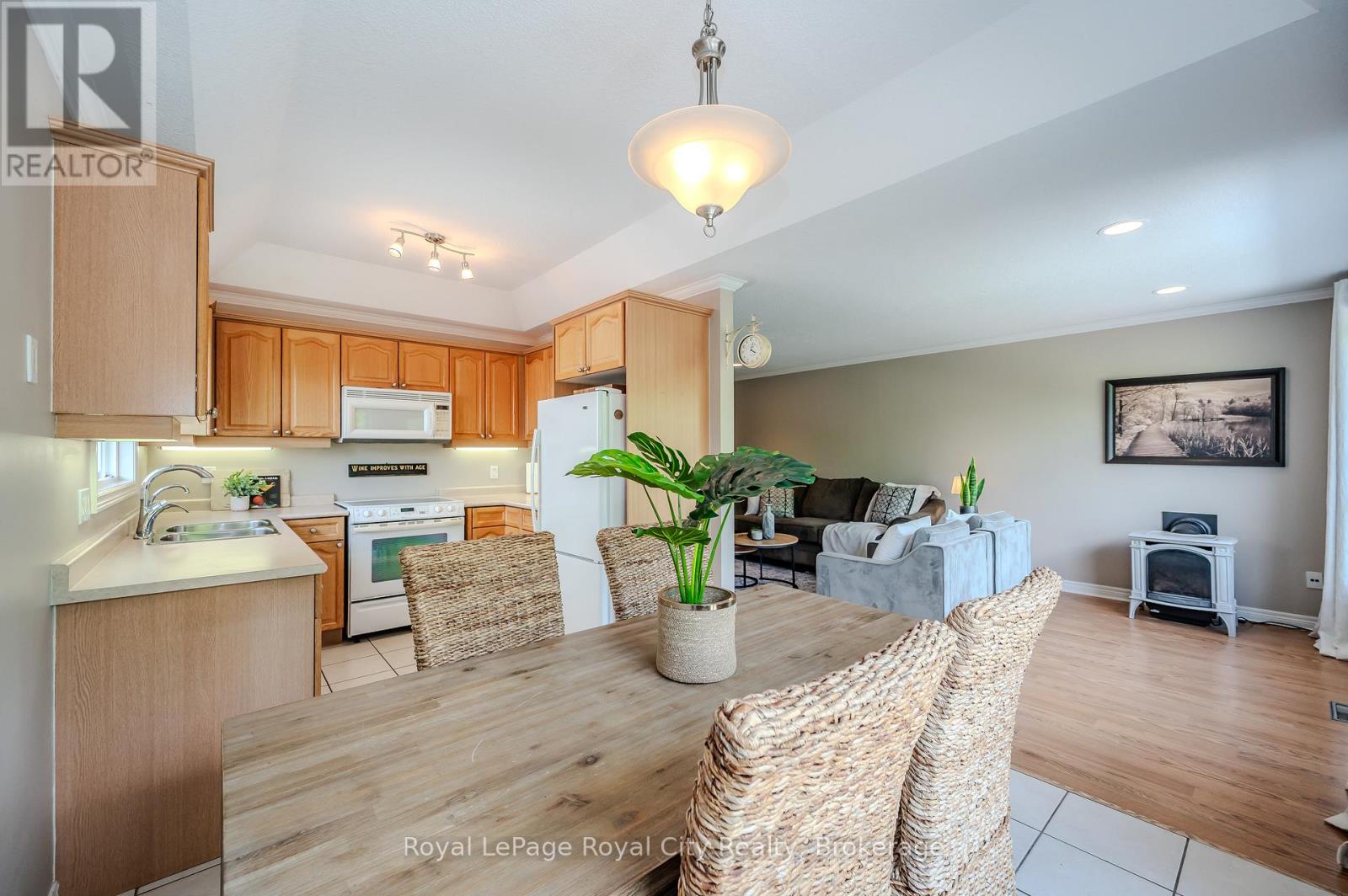 46 Fletcher Court, Guelph, Ontario  N1E 7G8 - Photo 15 - X12061722