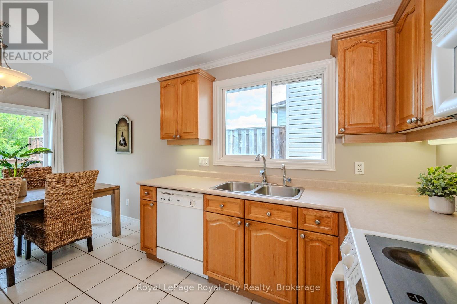46 Fletcher Court, Guelph, Ontario  N1E 7G8 - Photo 19 - X12061722