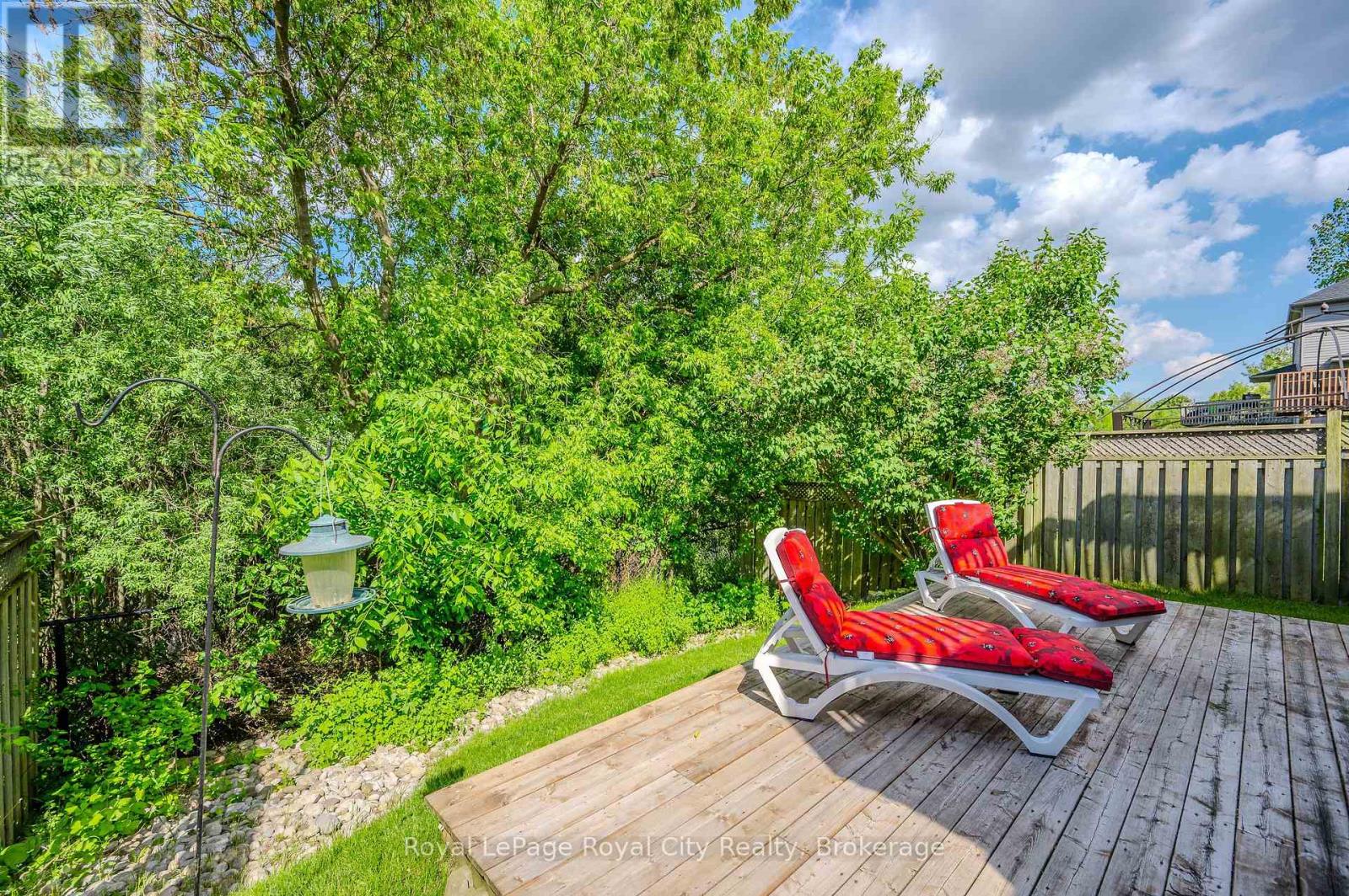 46 Fletcher Court, Guelph, Ontario  N1E 7G8 - Photo 39 - X12061722