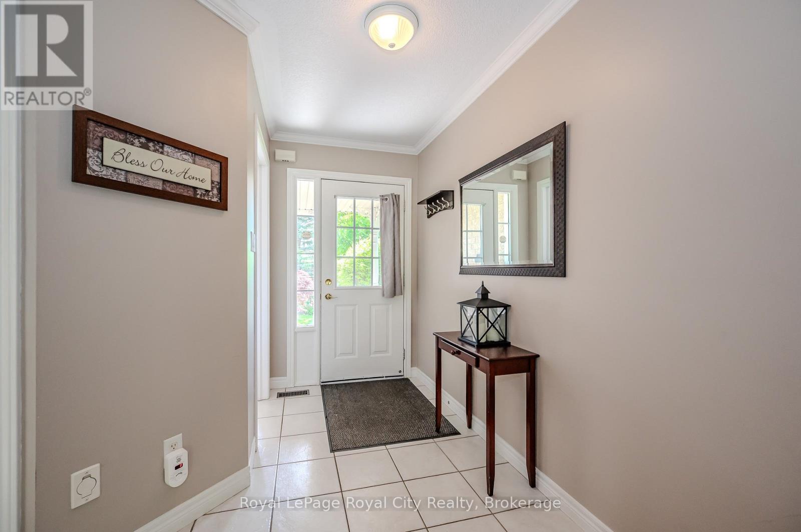 46 Fletcher Court, Guelph, Ontario  N1E 7G8 - Photo 9 - X12061722