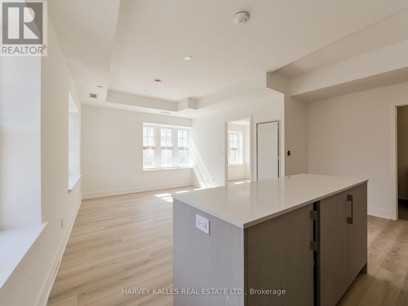 204 - 8 Manor Road E, Toronto, Ontario  M4S 2A5 - Photo 13 - C12061638