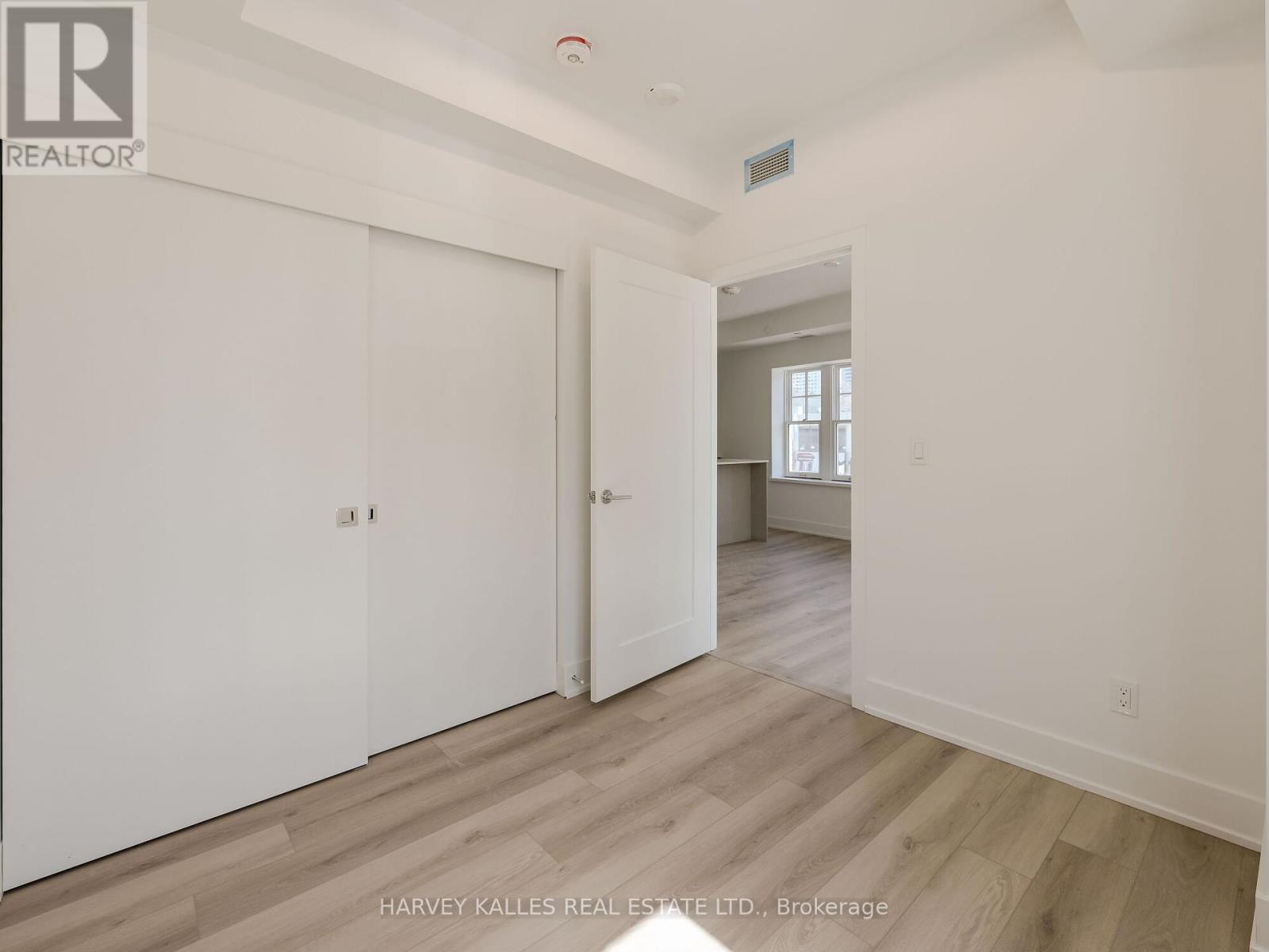 204 - 8 Manor Road E, Toronto, Ontario  M4S 2A5 - Photo 19 - C12061638