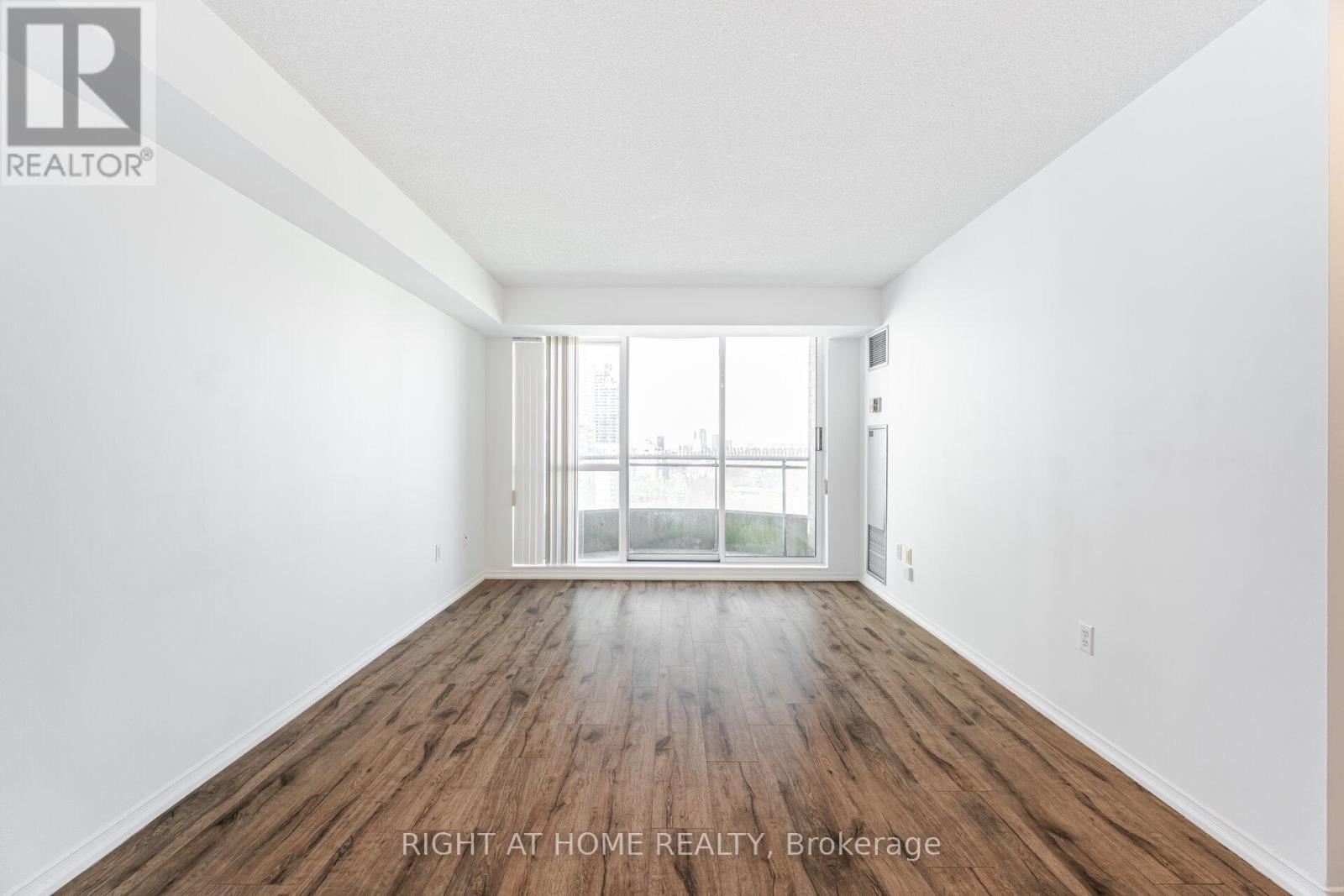 Lph09 - 8 Pemberton Avenue, Toronto (Newtonbrook East), Ontario  M2M 1Y1 - Photo 10 - C12061677
