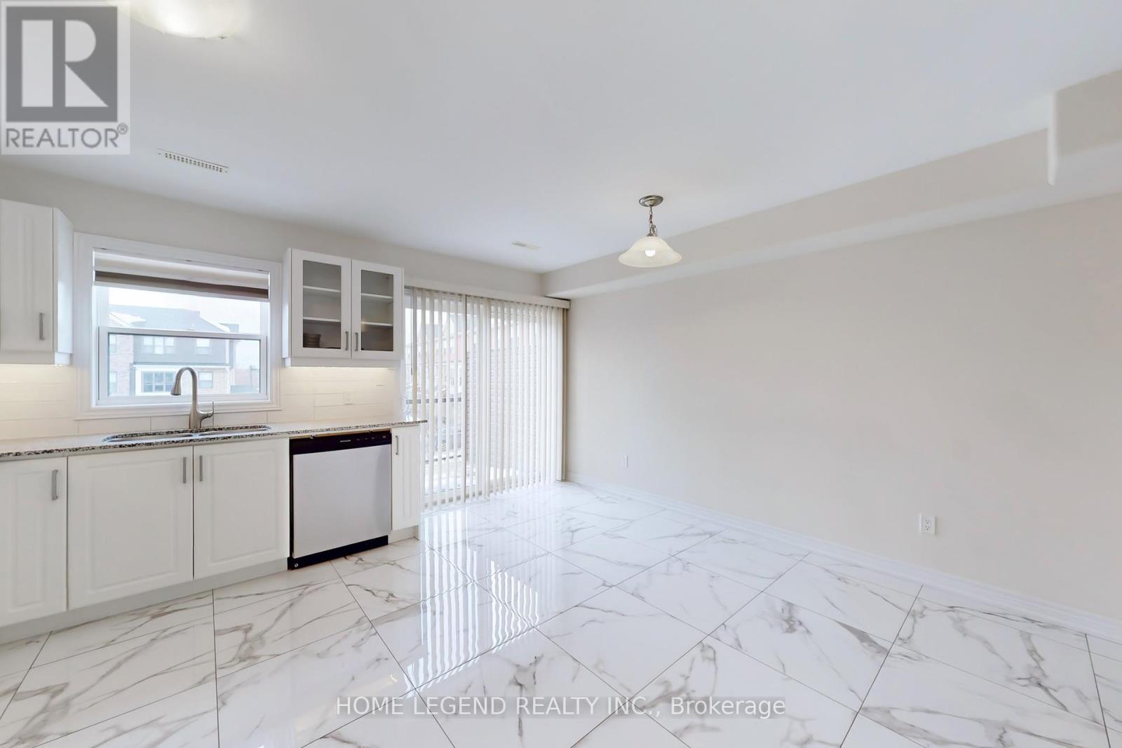 25 - 1 Leggott Avenue, Barrie, Ontario  L4M 0K7 - Photo 14 - S12061644