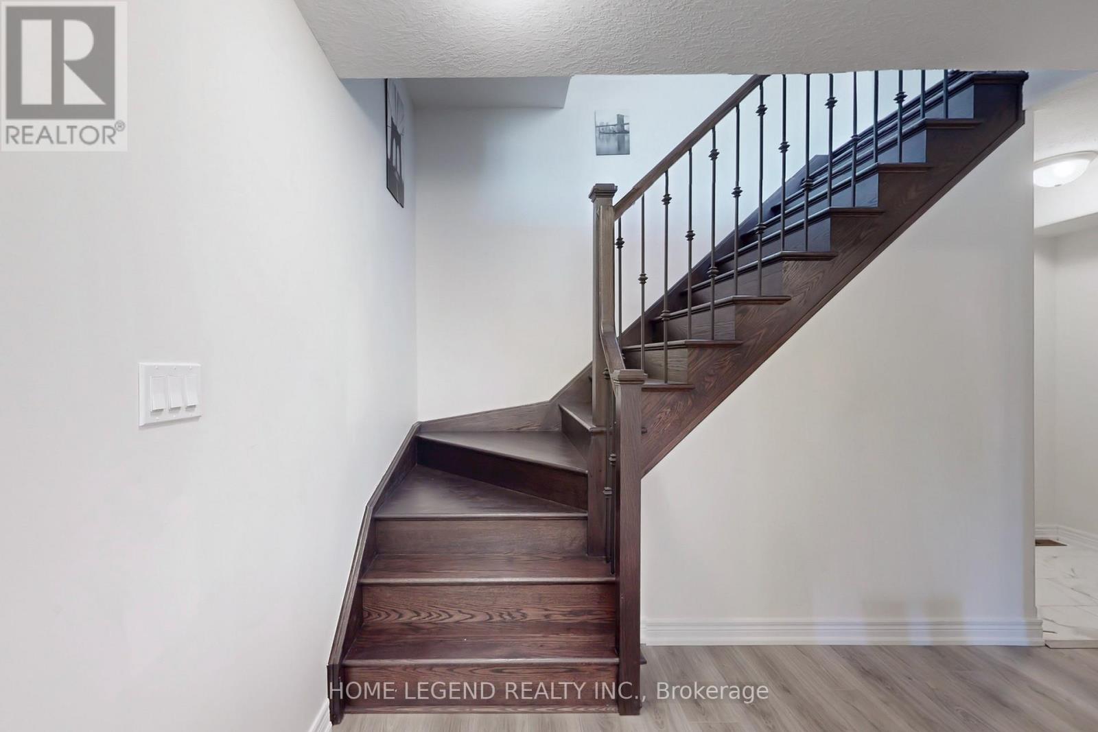 25 - 1 Leggott Avenue, Barrie (Painswick North), Ontario  L4M 0K7 - Photo 32 - S12061644