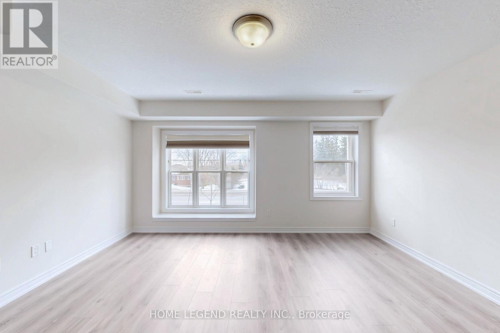 Property at 25 - 1 LEGGOTT AVENUE image 5
