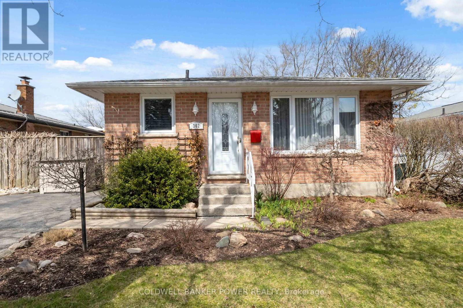 362 Highview Crescent