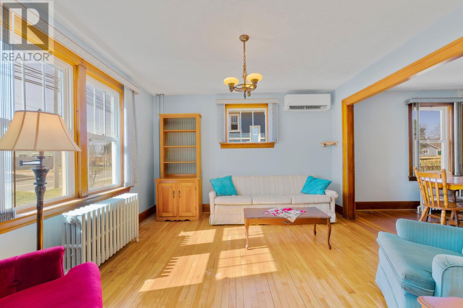 Property at 47 KIRKWOOD Drive image 5