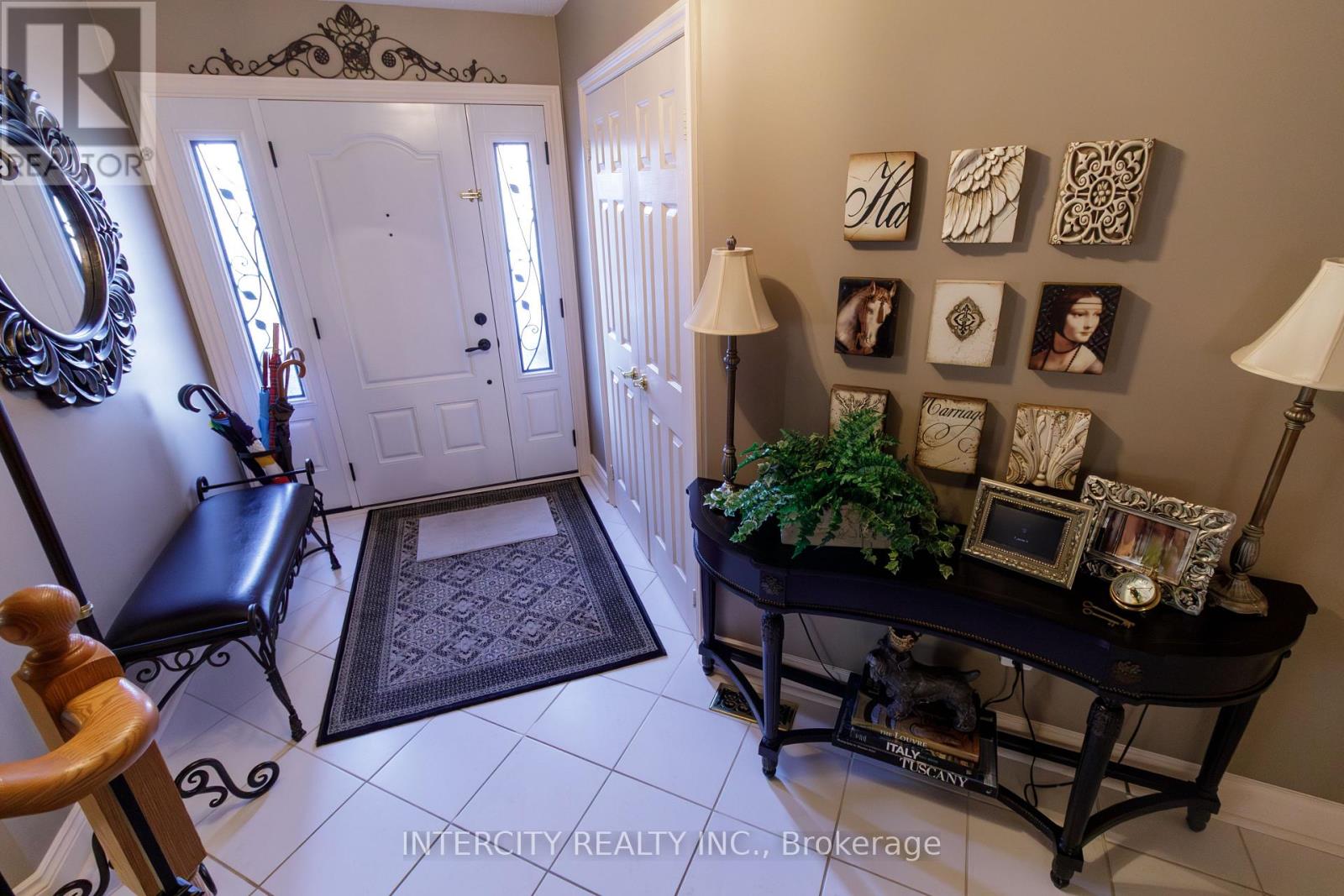 Property at 23 KILLALOE CRESCENT image 4