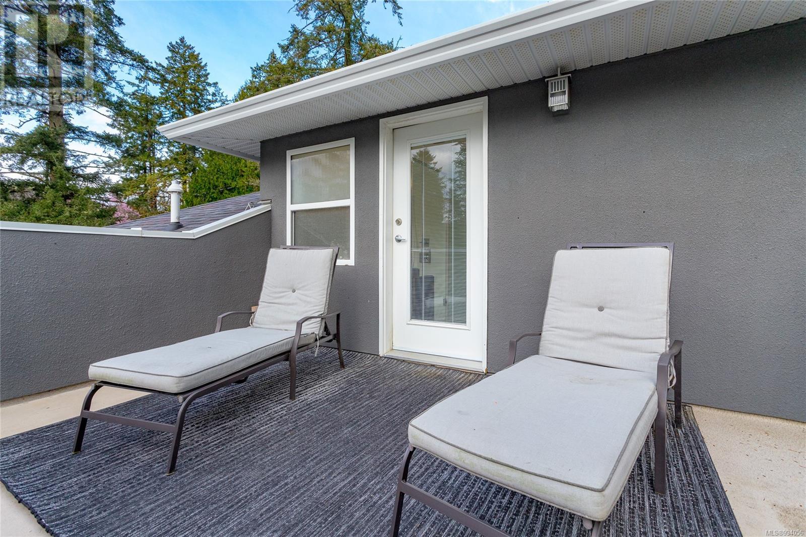Property at 4912 Old West Saanich Rd image 4