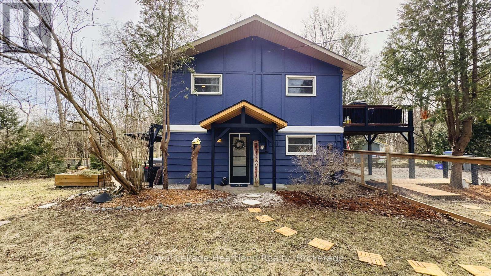 74398 Cardinal Court, Bluewater, Ontario  N0M 1G0 - Photo 3 - X12039830