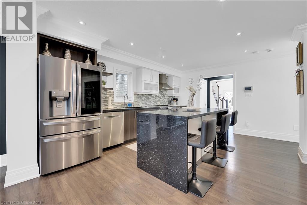 Property at 72 ALDGATE AVENUE Avenue image 3
