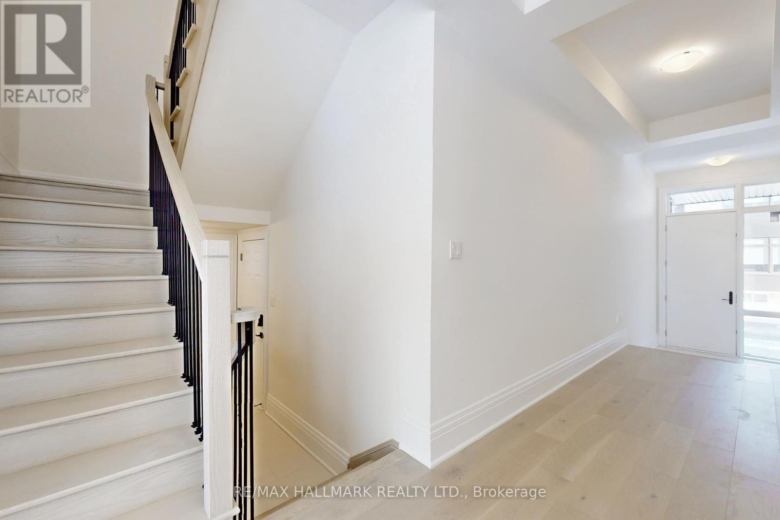 Property at 36 ROYAL HILL COURT image 4