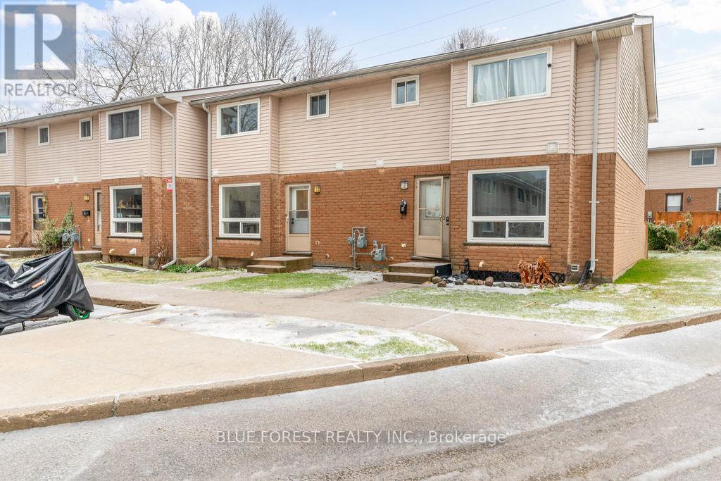 8 - 550 Second Street