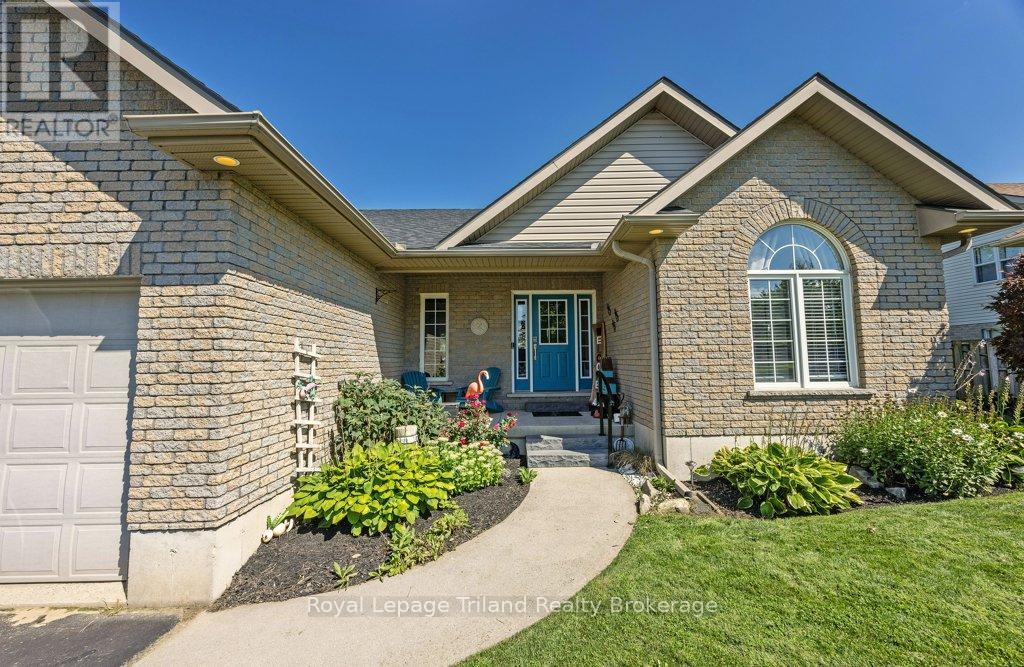 12 Graydon Drive, South-West Oxford, Ontario  N0J 1N0 - Photo 3 - X12061831