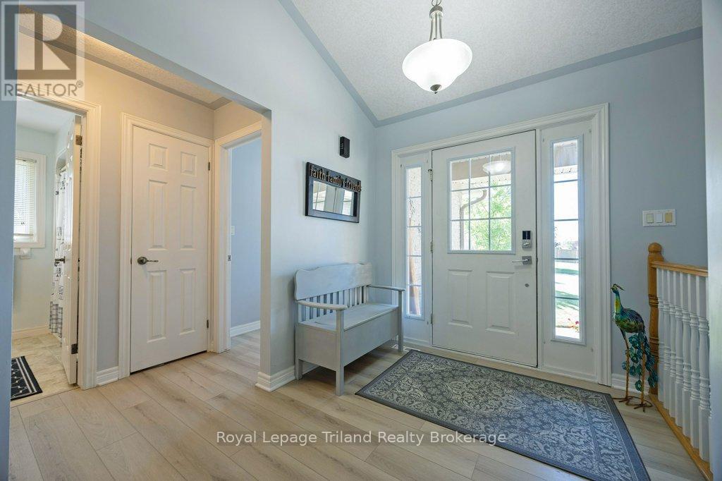 12 Graydon Drive, South-West Oxford, Ontario  N0J 1N0 - Photo 5 - X12061831