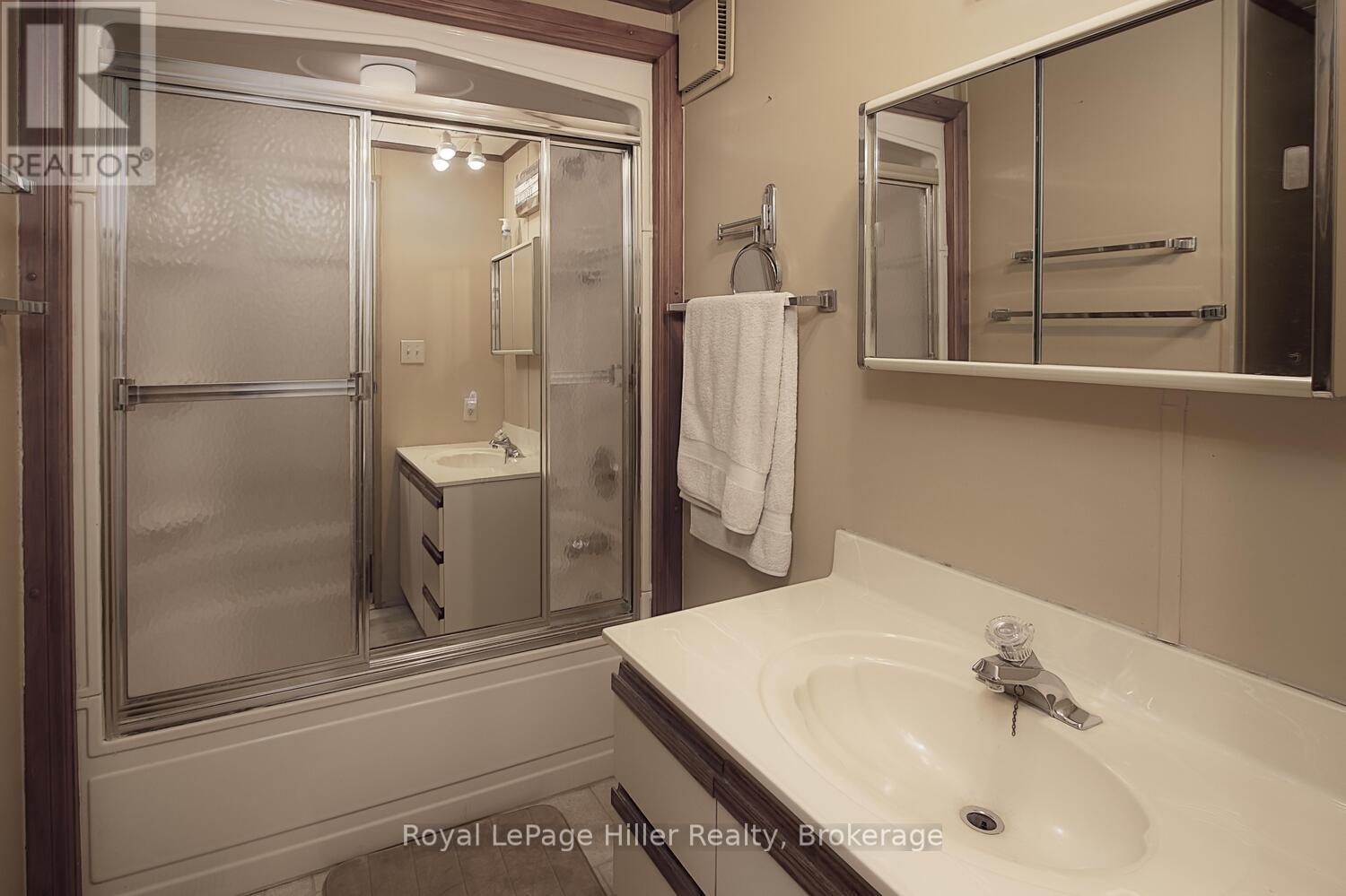 229 Beech Street, Perth East, Ontario  N5A 6S6 - Photo 24 - X12061807