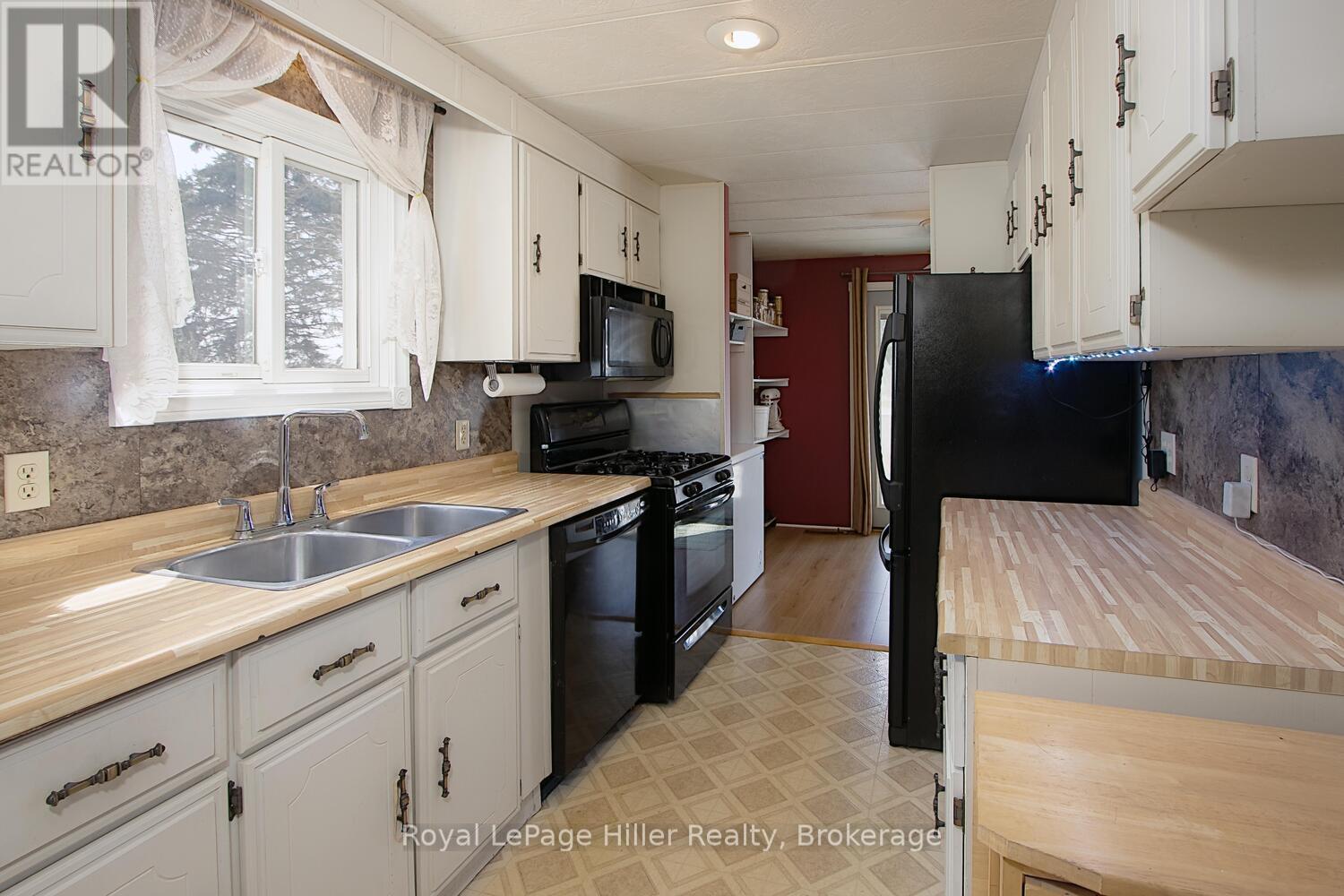 229 Beech Street, Perth East, Ontario  N5A 6S6 - Photo 9 - X12061807