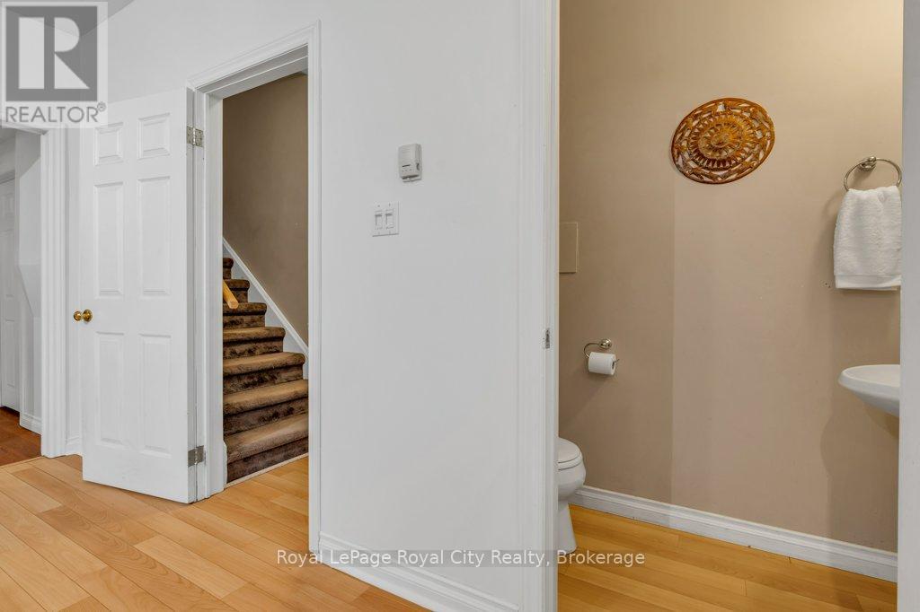 128 Dufferin Street, Guelph, Ontario  N1H 4A8 - Photo 30 - X12061812