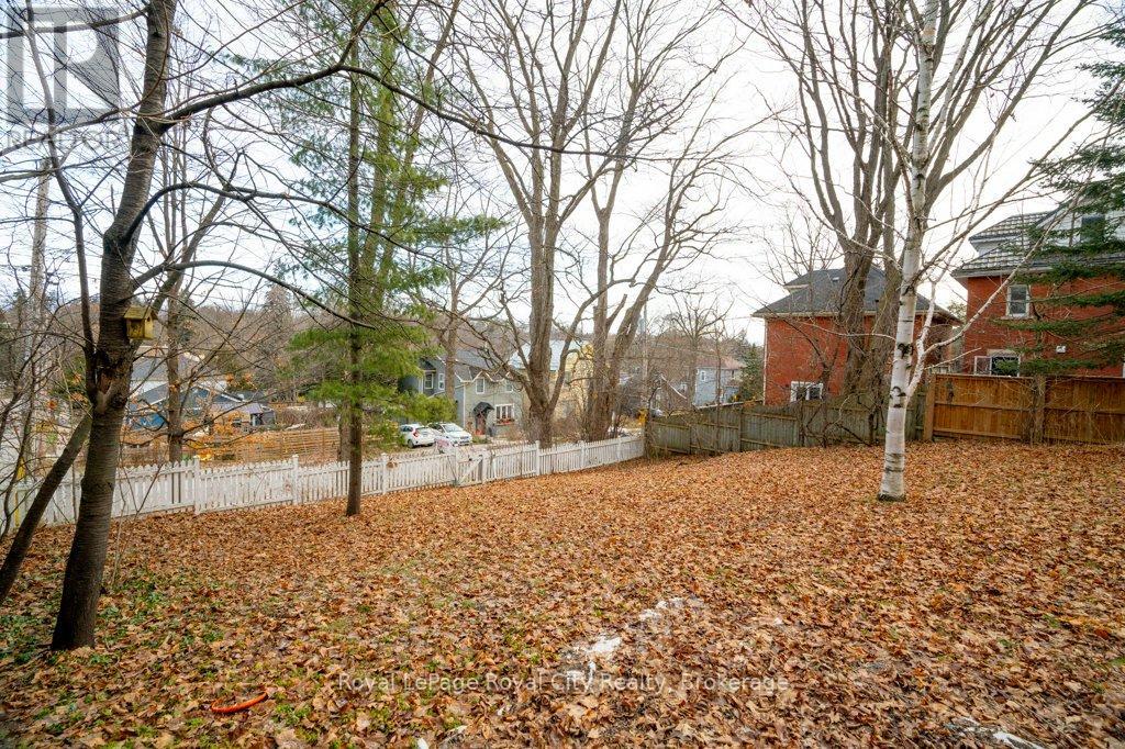 128 Dufferin Street, Guelph, Ontario  N1H 4A8 - Photo 36 - X12061812