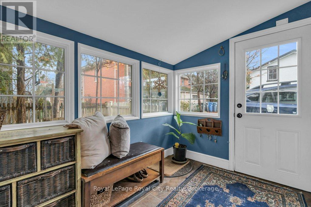 Property at 128 DUFFERIN STREET image 4
