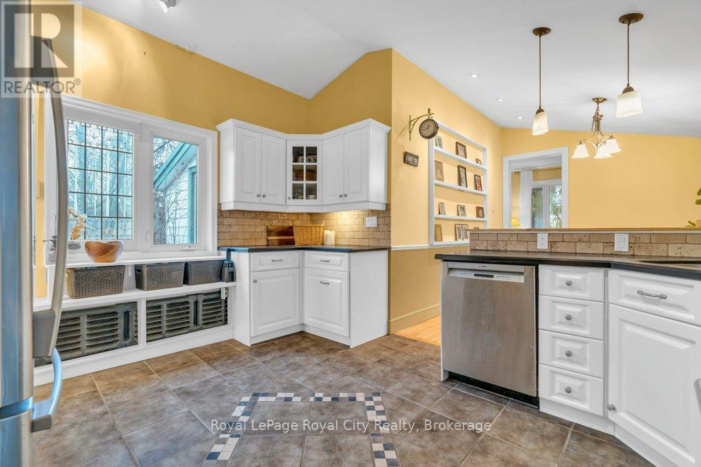 128 Dufferin Street, Guelph, Ontario  N1H 4A8 - Photo 7 - X12061812