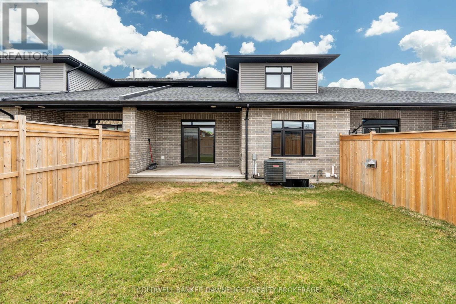 592 Albert Street, South Huron, Ontario  N0M 1S1 - Photo 40 - X12014788