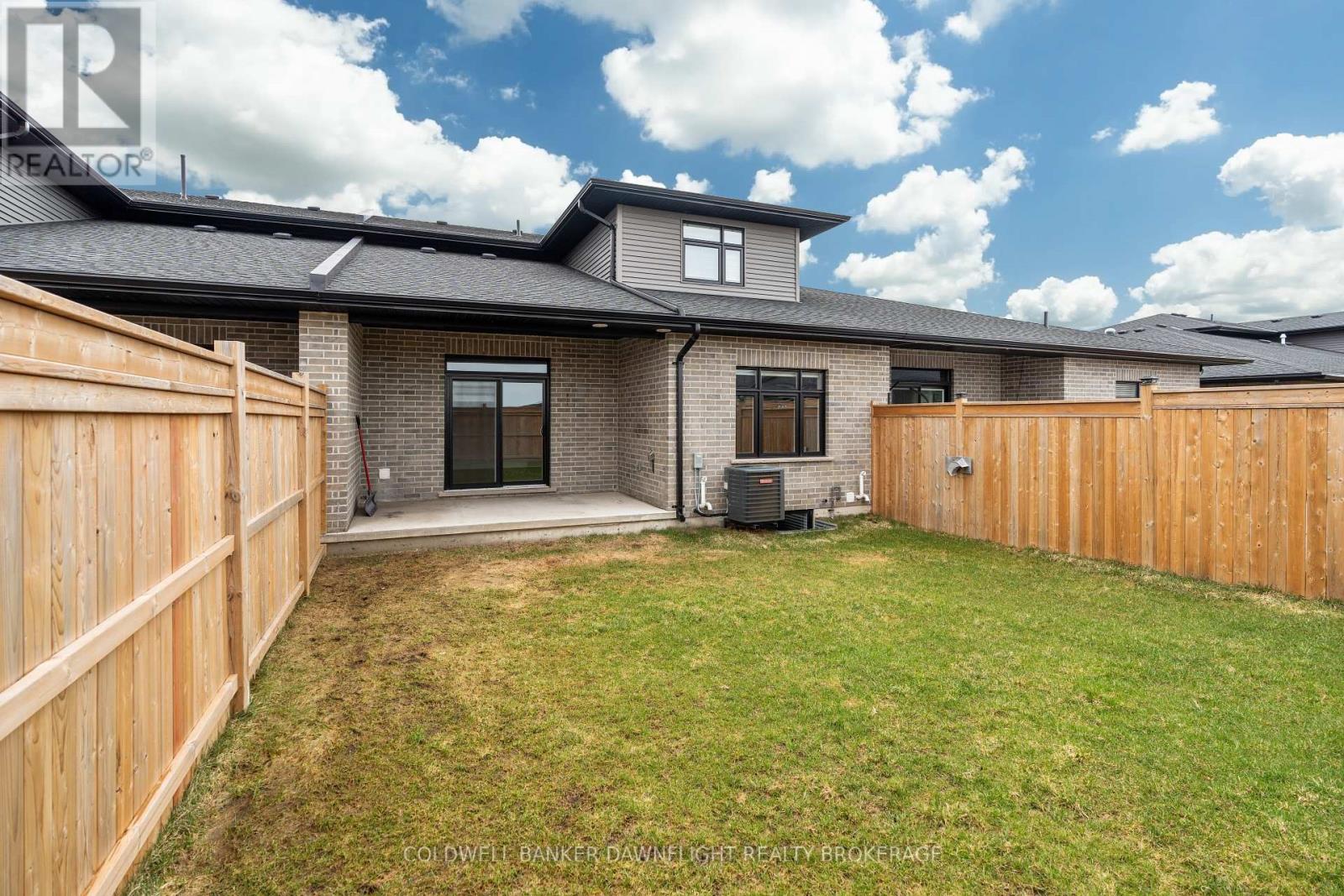 592 Albert Street, South Huron, Ontario  N0M 1S1 - Photo 41 - X12014788